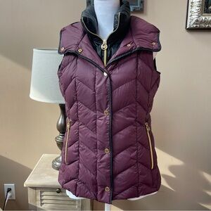 Michael Kors Burgundy Puffer Vest Hood Gold-Tone Hardware Layered Look Size XS